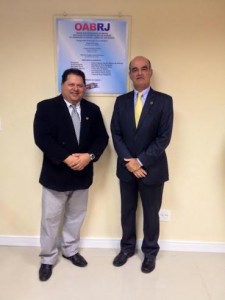 FOTO DIVULGAÇAO OAB BÚZIOS COM DR. CESAR E DR. WANDERLEY